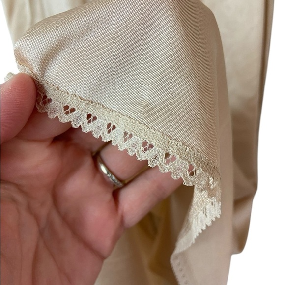 Vintage St.Michael Champagne V-neck Slip - Picture 10 of 12